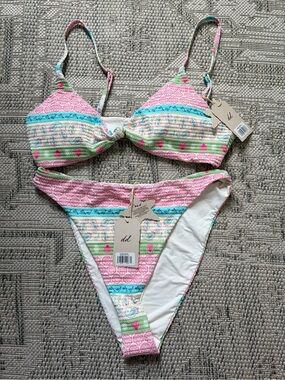 Dippin’ Daisy’s Seashell Scrapbook Bikini